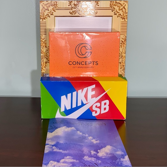 Nike SB Dunk Low x Concepts ‘Orange Lobster’ Special Box - Picture 12 of 15